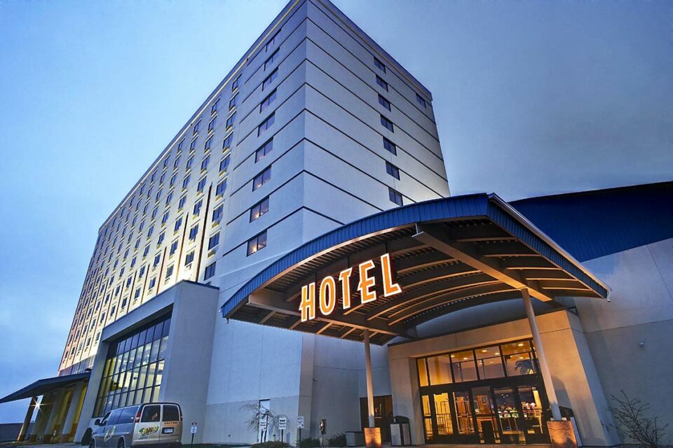 Island Resort & Casino unveils a new 16,900 sq. ft. convention center, enhancing its offerings for meetings and events.